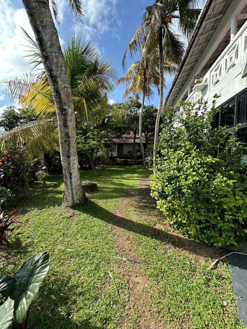 White Hill Hotel Unawatuna Exterior photo