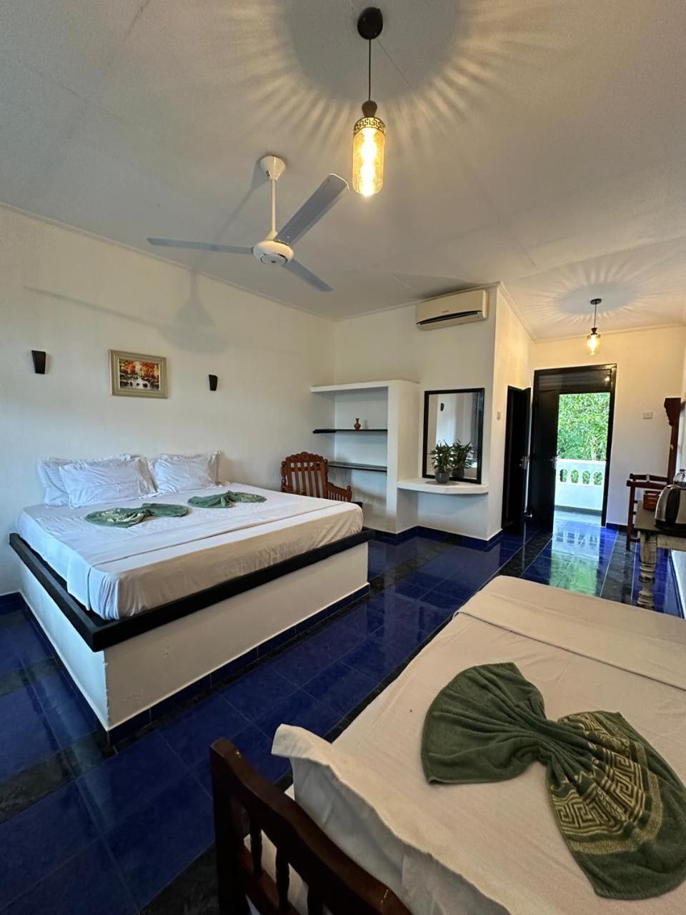 White Hill Hotel Unawatuna Exterior photo